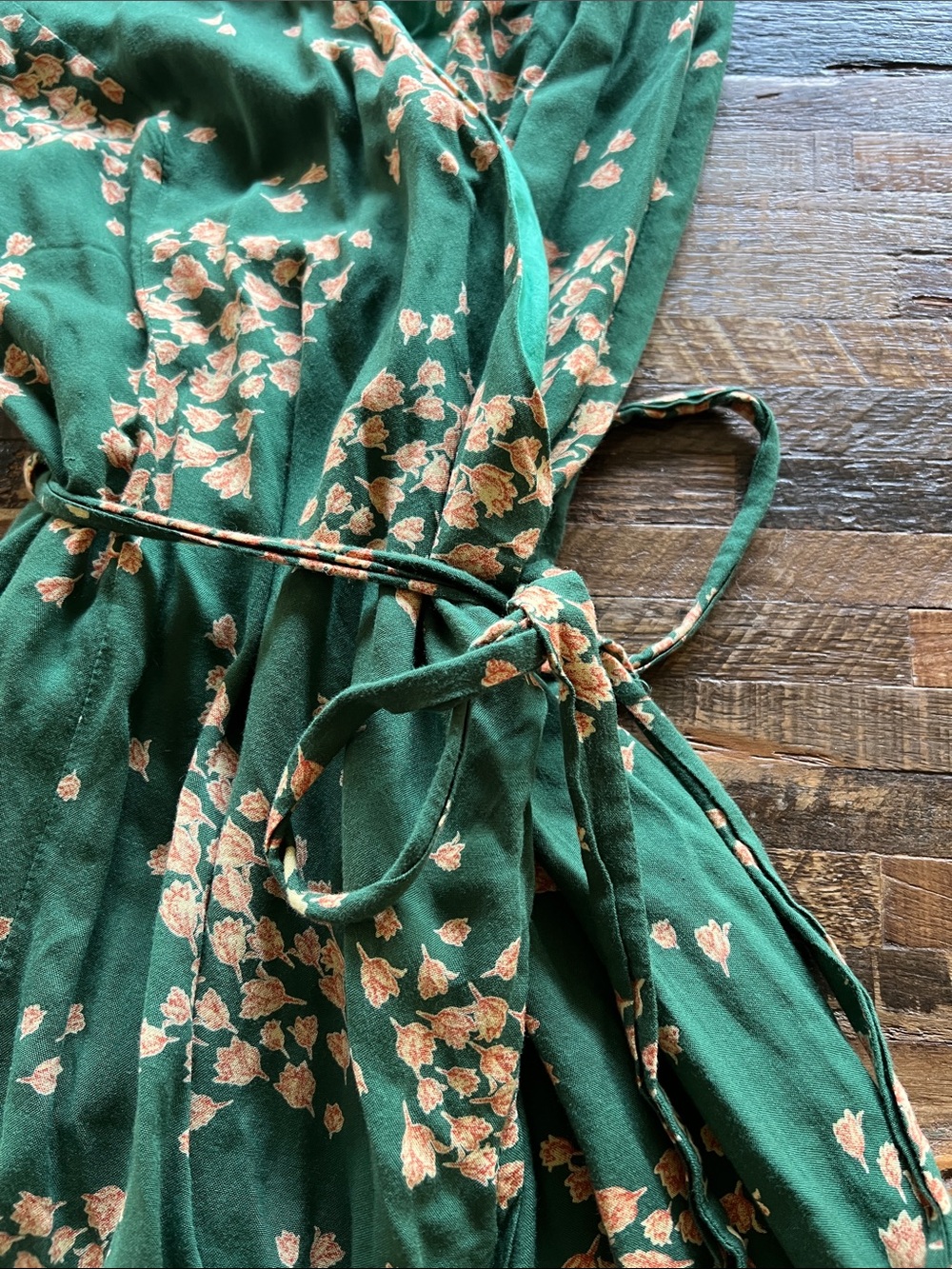 Vintage Green Floral Midi Dress - Picture 3 of 5